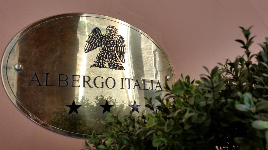 Albergo Italia Урбино Экстерьер фото